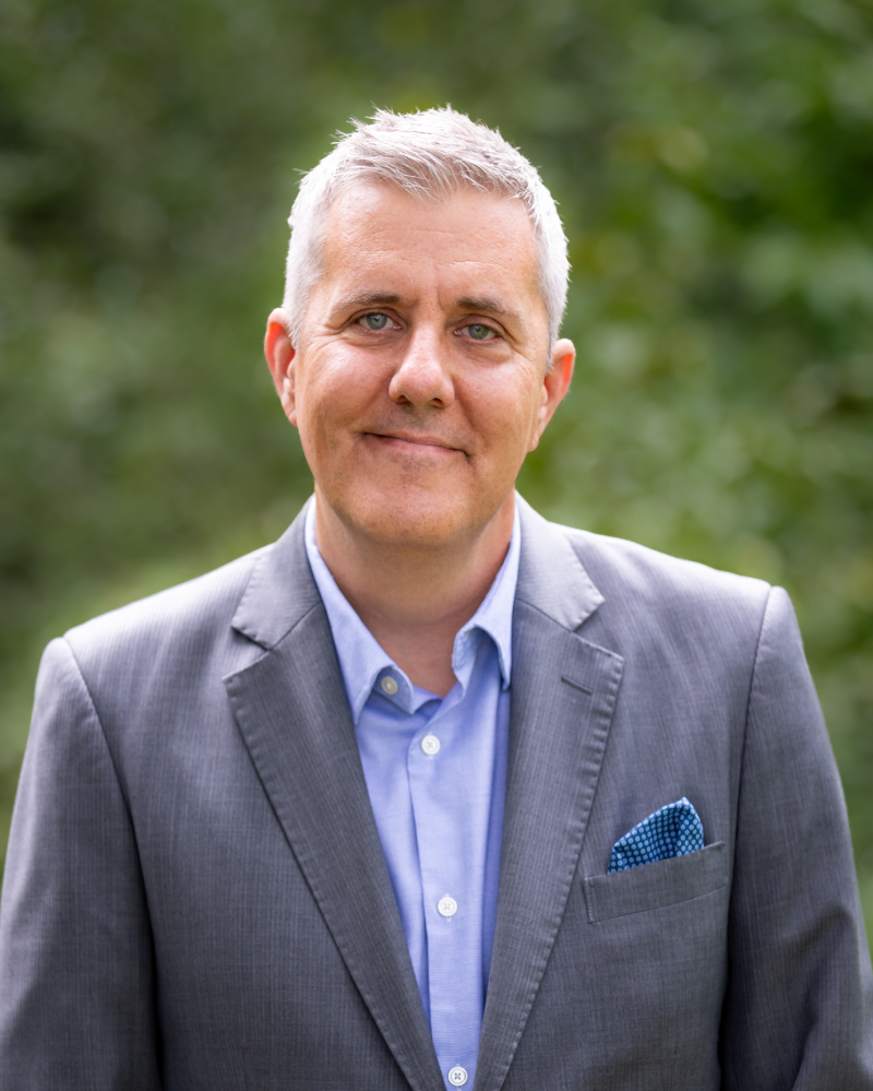 Headshot of Mark Callon